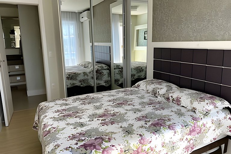 Cobertura com jacuzzi 50m da praia