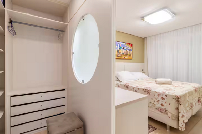 Cobertura com jacuzzi 50m da praia